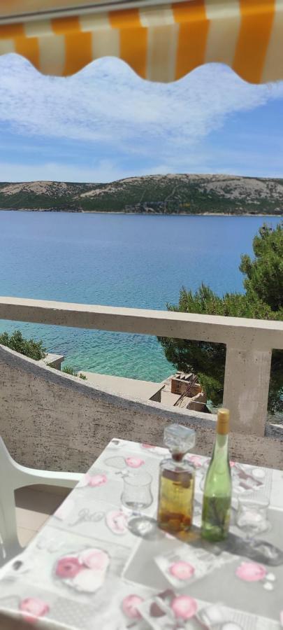 Sea Breeze Apartments With Private Beach And Boat Anchorage Stara Novalja Εξωτερικό φωτογραφία