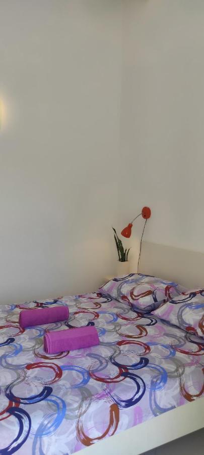 Sea Breeze Apartments With Private Beach And Boat Anchorage Stara Novalja Εξωτερικό φωτογραφία