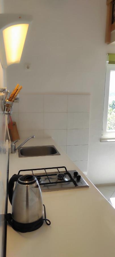 Sea Breeze Apartments With Private Beach And Boat Anchorage Stara Novalja Εξωτερικό φωτογραφία
