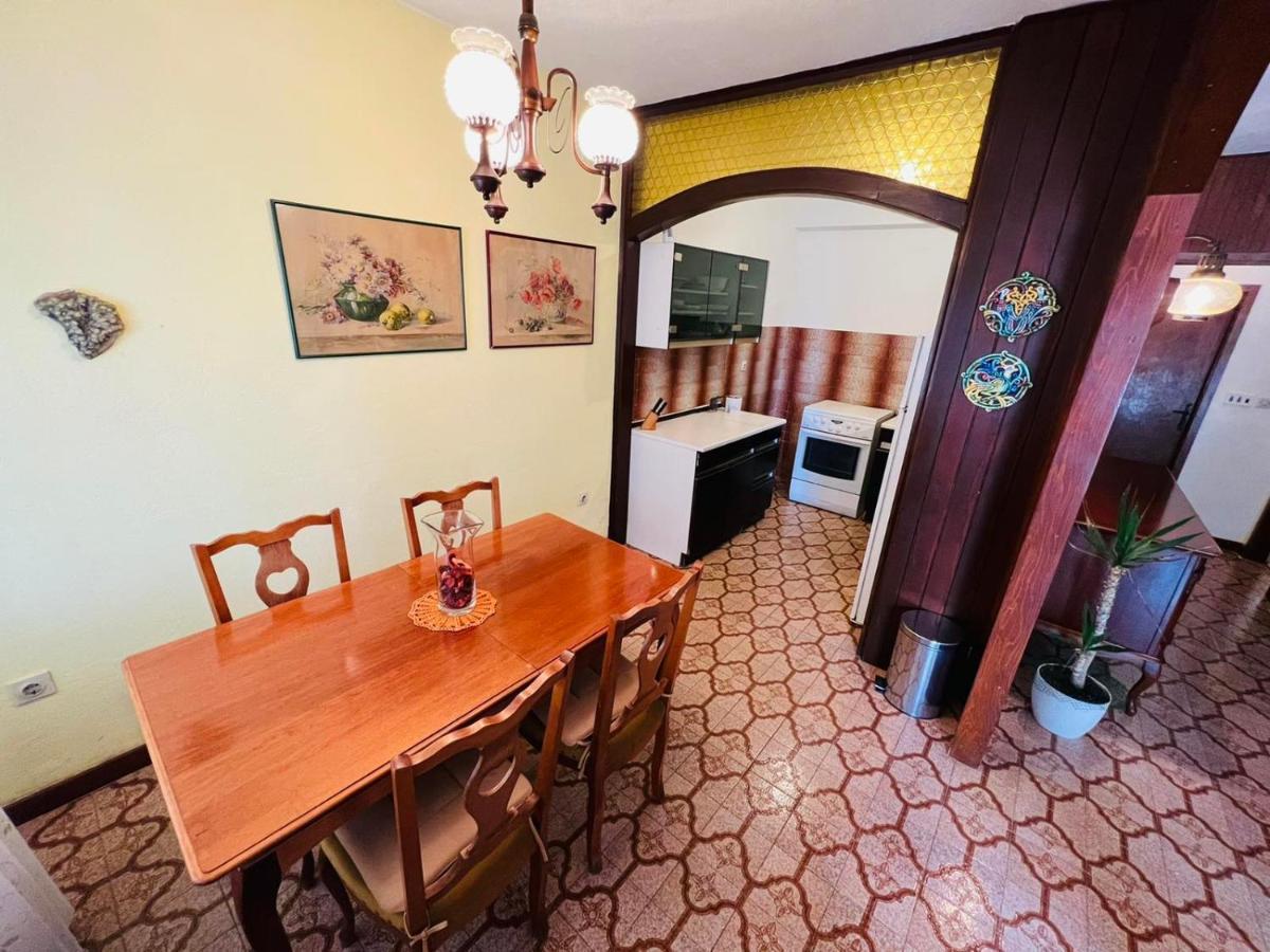 Sea Breeze Apartments With Private Beach And Boat Anchorage Stara Novalja Εξωτερικό φωτογραφία
