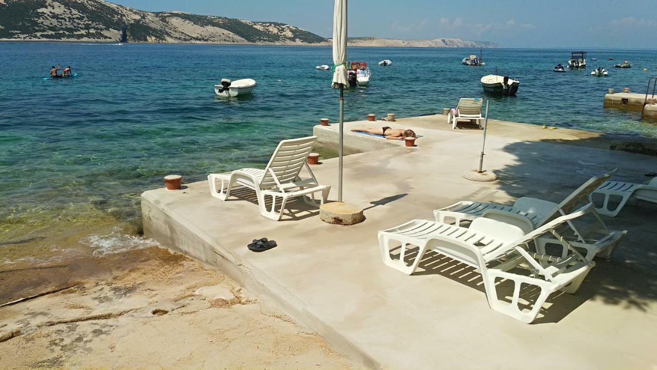 Sea Breeze Apartments With Private Beach And Boat Anchorage Stara Novalja Εξωτερικό φωτογραφία
